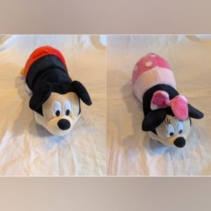 2/30$ Disney Flipazoo Mickey and Minnie Mouse Stuffed Animals - Black, Red, Pink